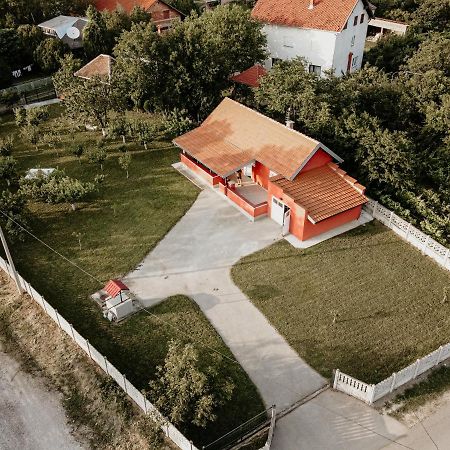Vikendica Castanea Banja Zdrelo Villa เปโตรวัคนัมลาวี ภายนอก รูปภาพ