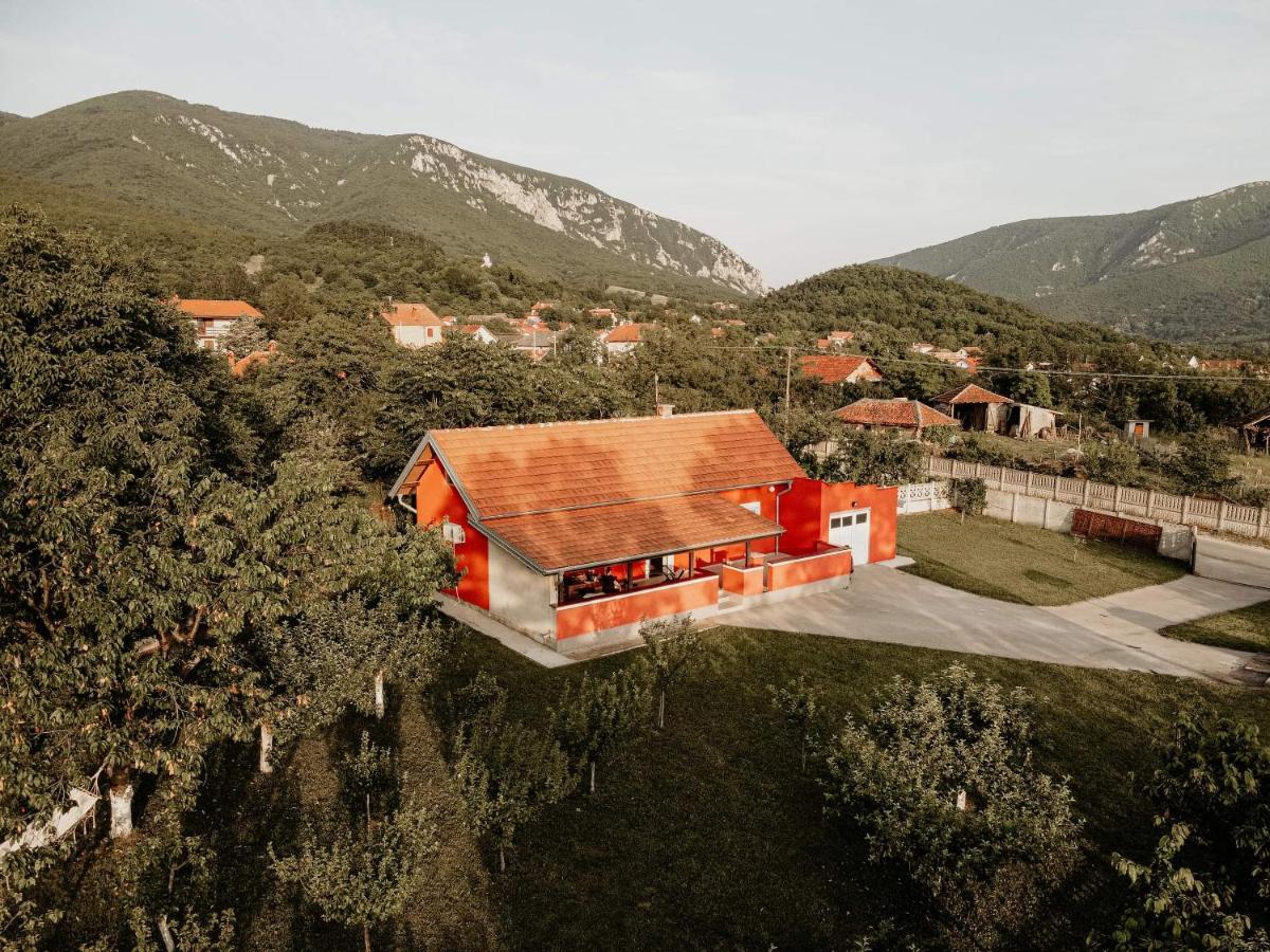 Vikendica Castanea Banja Zdrelo Villa เปโตรวัคนัมลาวี ภายนอก รูปภาพ