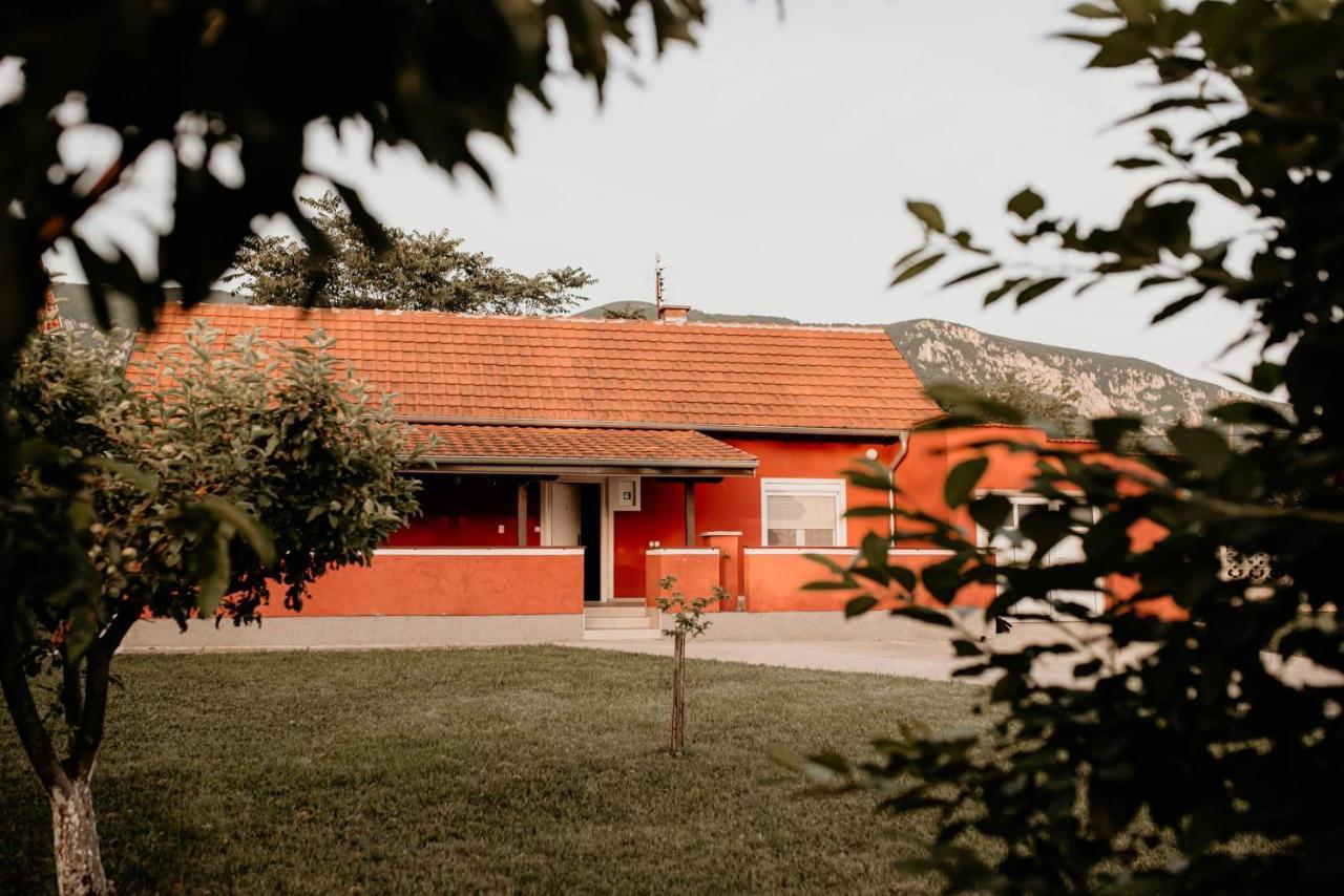 Vikendica Castanea Banja Zdrelo Villa เปโตรวัคนัมลาวี ภายนอก รูปภาพ