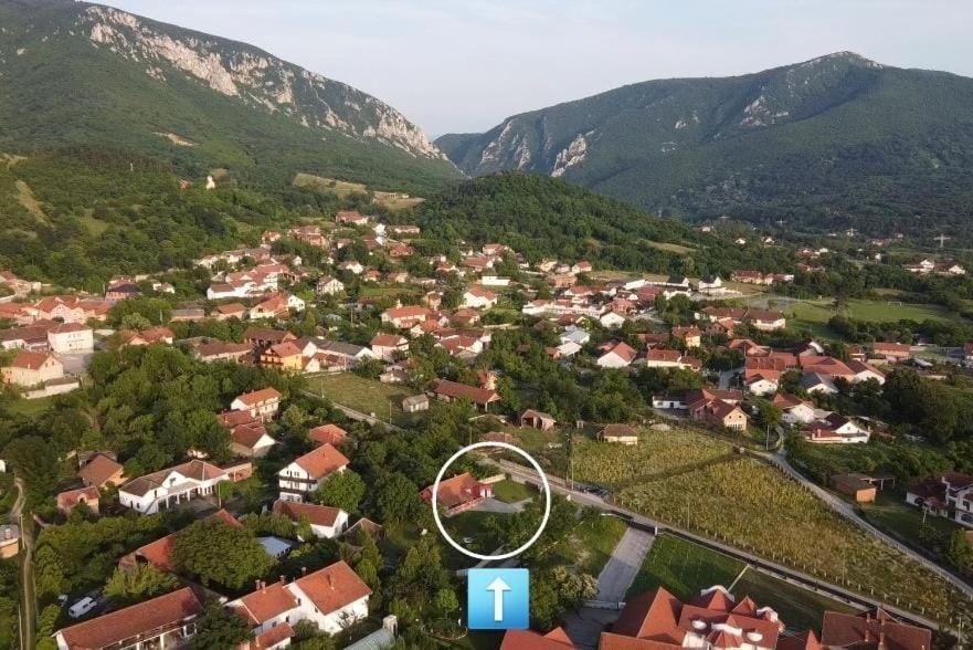 Vikendica Castanea Banja Zdrelo Villa เปโตรวัคนัมลาวี ภายนอก รูปภาพ